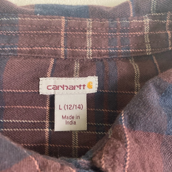 Carhartt plaid flannel shirt women Size L long sleeve button down 2 front pocket - Picture 3 of 16